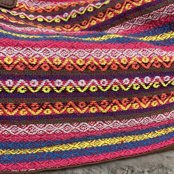 Huge embroidered tote - Picture 2 of 11